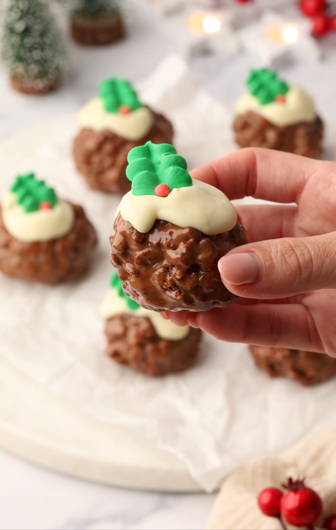 Christmas Chocolate No-bake krispie puddings